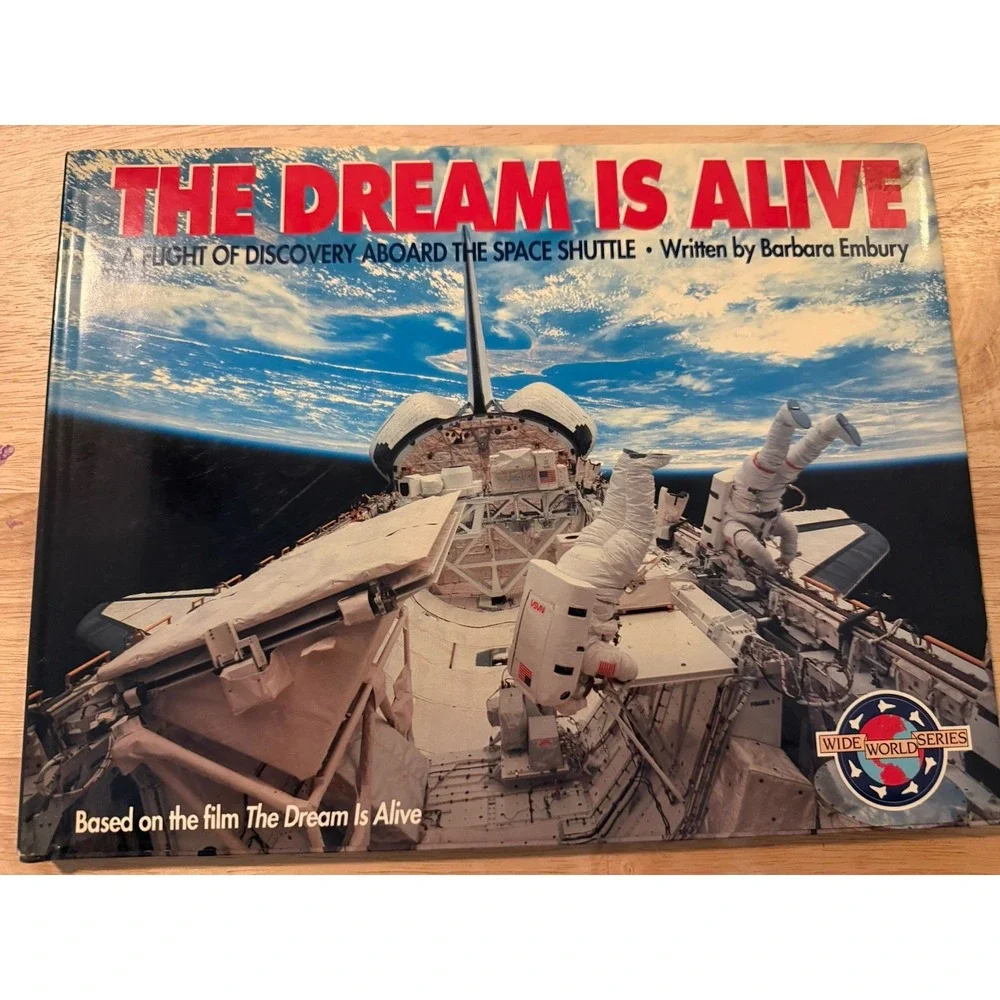 The Dream Is Alive Space Shuttle Hardcover Book 1990 Smithsonian IMAX NASA